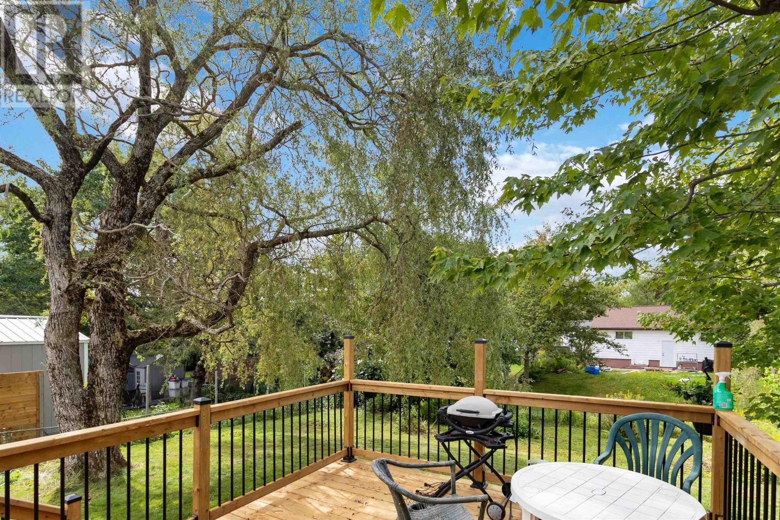 












24 Woodlawn Road

,
Dartmouth,




Nova Scotia
B2W2R6

