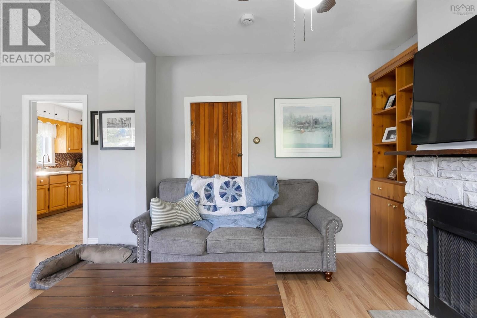 












24 Woodlawn Road

,
Dartmouth,




Nova Scotia
B2W2R6

