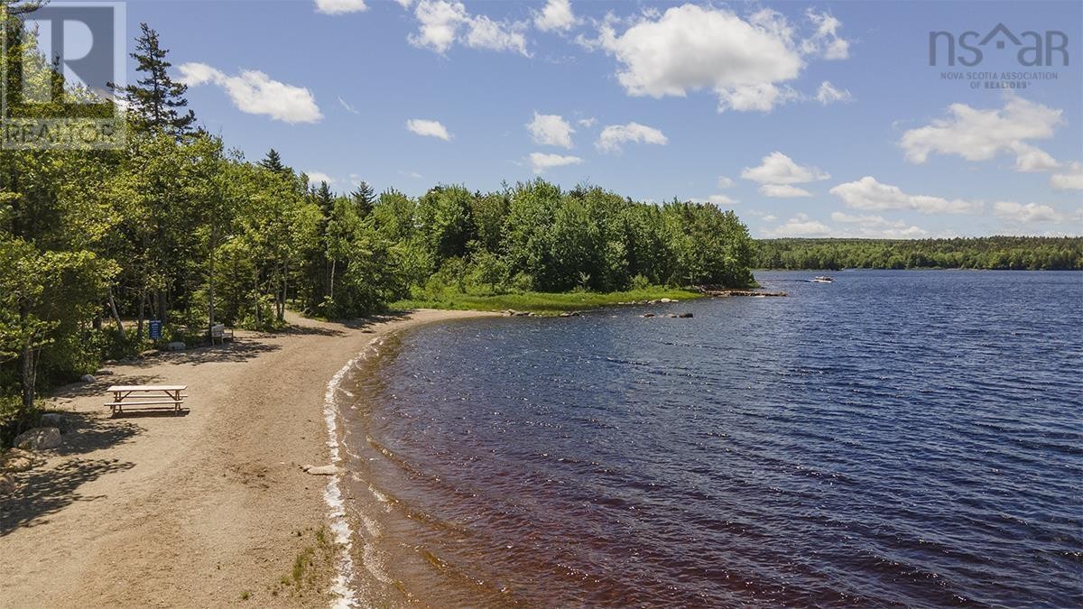 












Lot 109 Blue Jay Way

,
Vaughan,







Nova Scotia
B0N2T0

