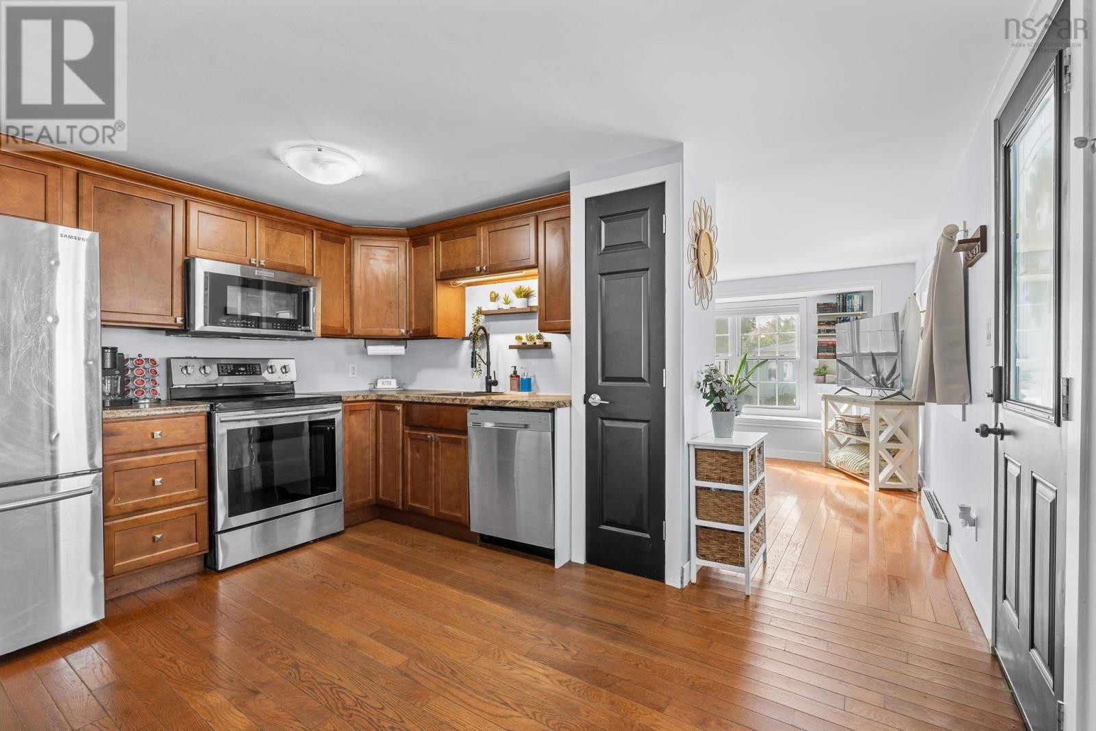 












829 Duggan Drive

,
Beaver Bank,




Nova Scotia
B4E1L4

