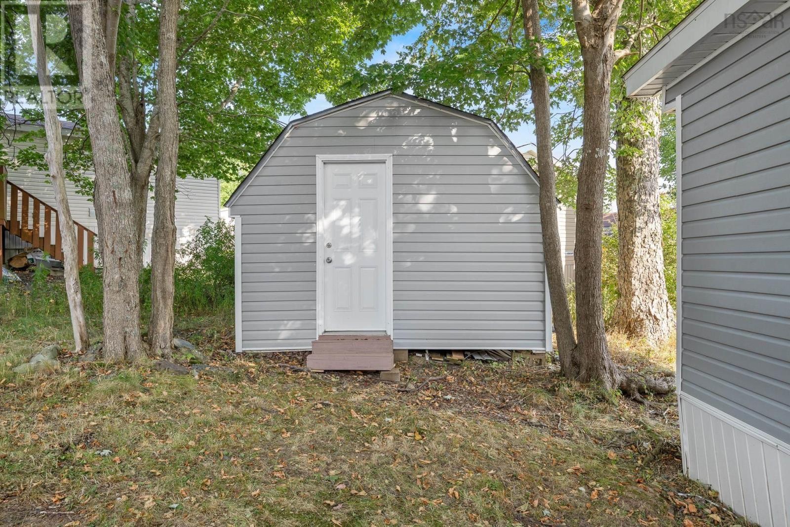 












829 Duggan Drive

,
Beaver Bank,




Nova Scotia
B4E1L4

