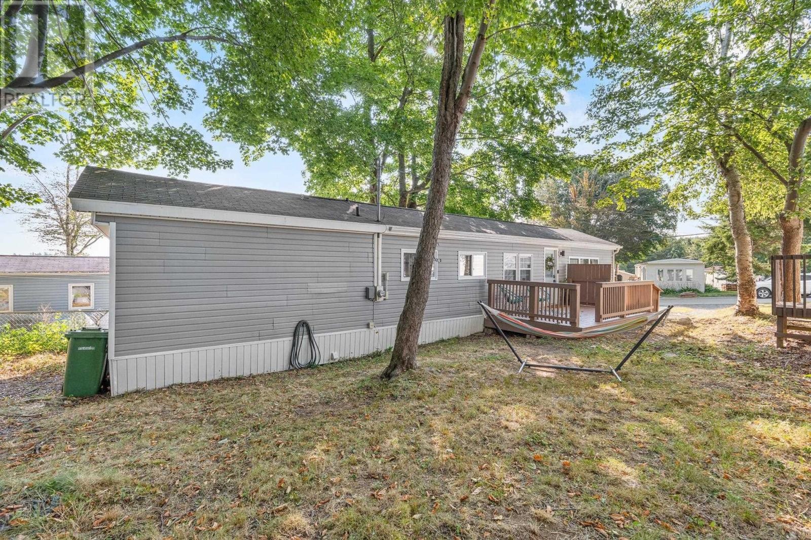 












829 Duggan Drive

,
Beaver Bank,




Nova Scotia
B4E1L4

