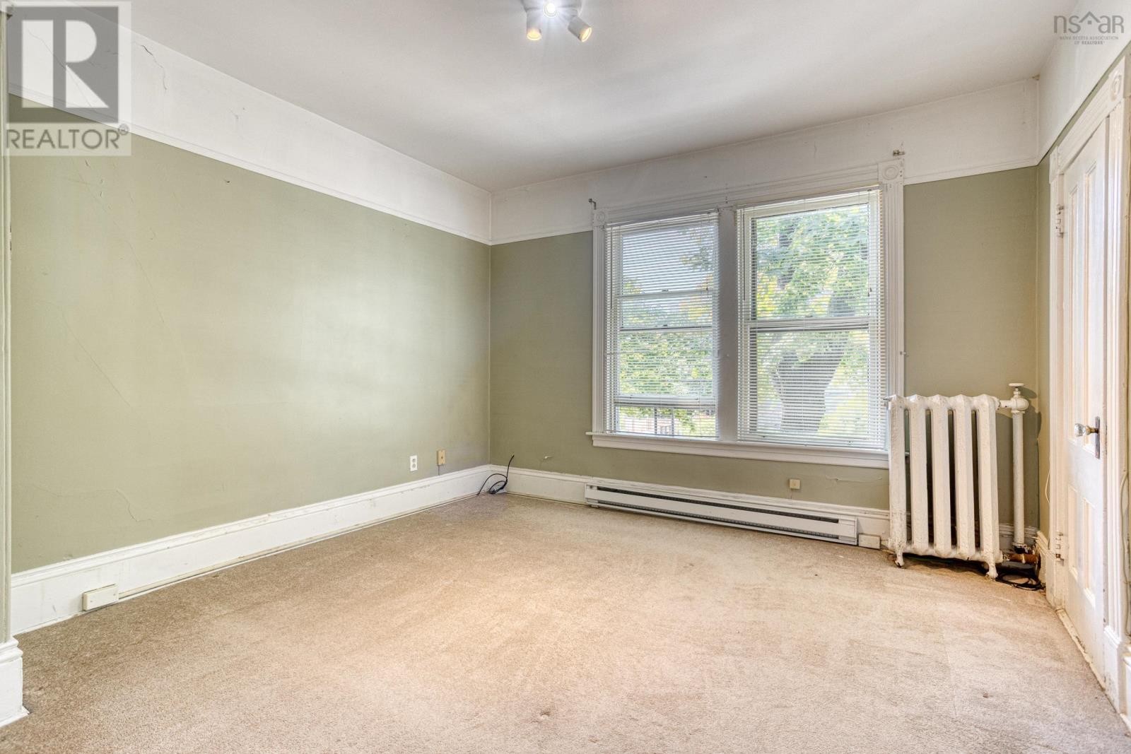 












5554- 5556 Atlantic Street

,
Halifax,




Nova Scotia
B3H1G4

