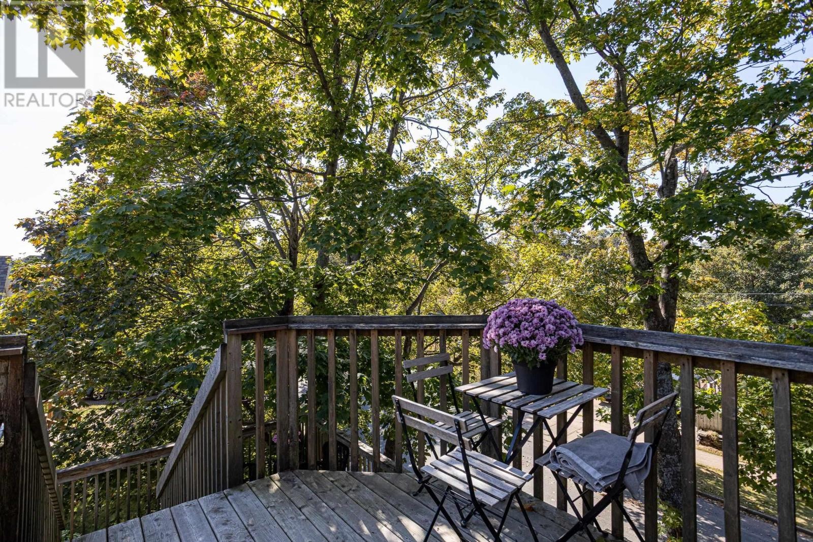 












5554- 5556 Atlantic Street

,
Halifax,




Nova Scotia
B3H1G4

