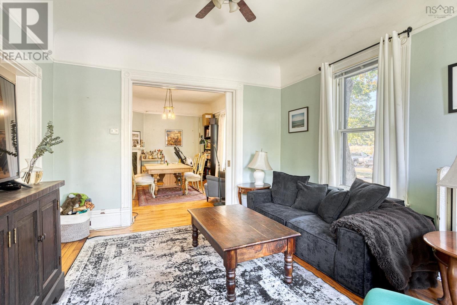 












5554- 5556 Atlantic Street

,
Halifax,




Nova Scotia
B3H1G4

