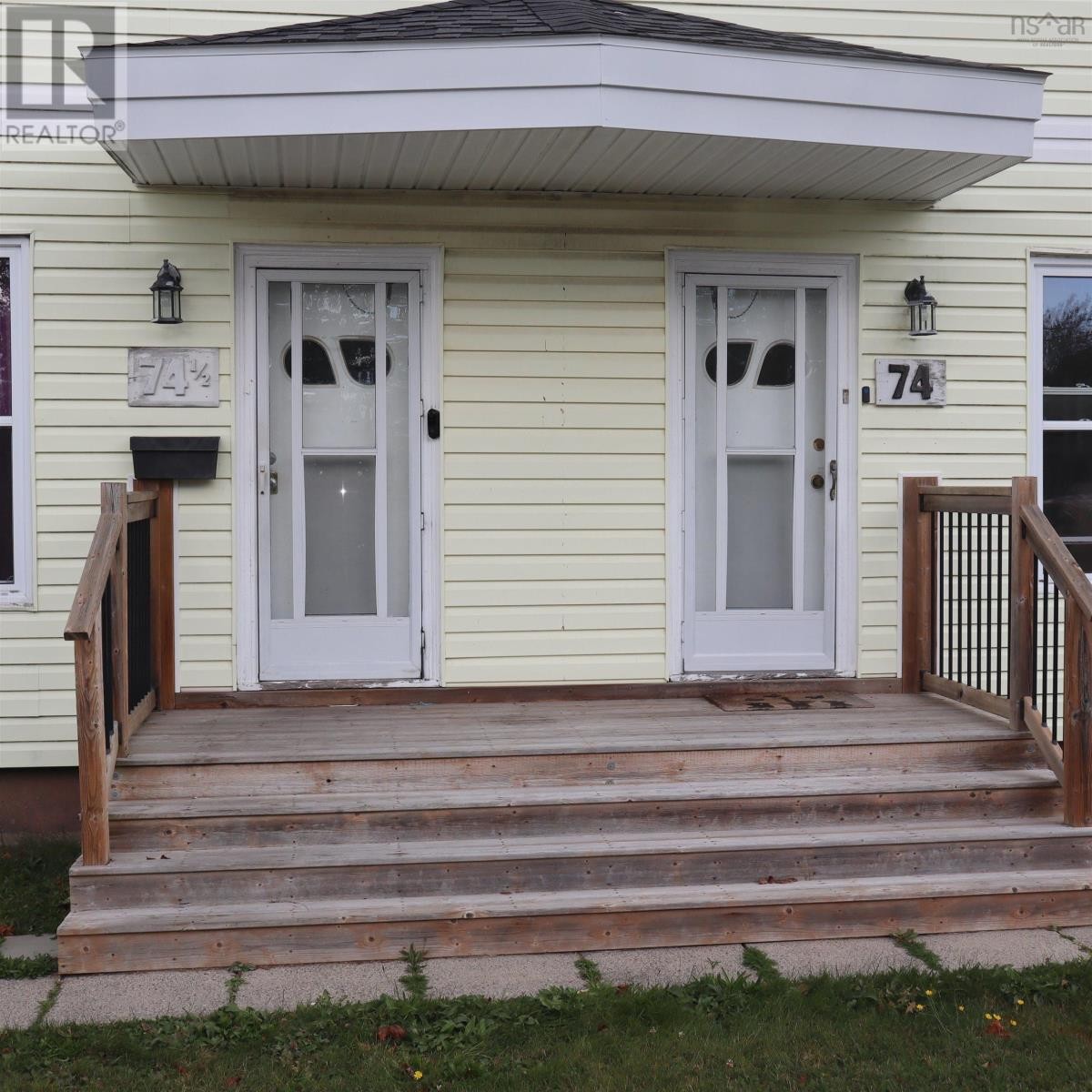 












74 Belle Vista Drive

,
Dartmouth,




Nova Scotia
B2W2X5

