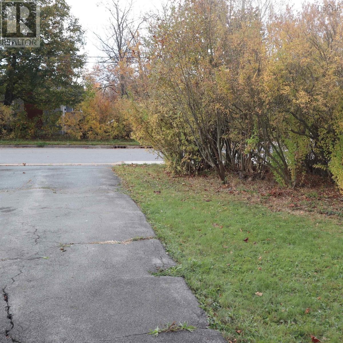 












74 Belle Vista Drive

,
Dartmouth,




Nova Scotia
B2W2X5

