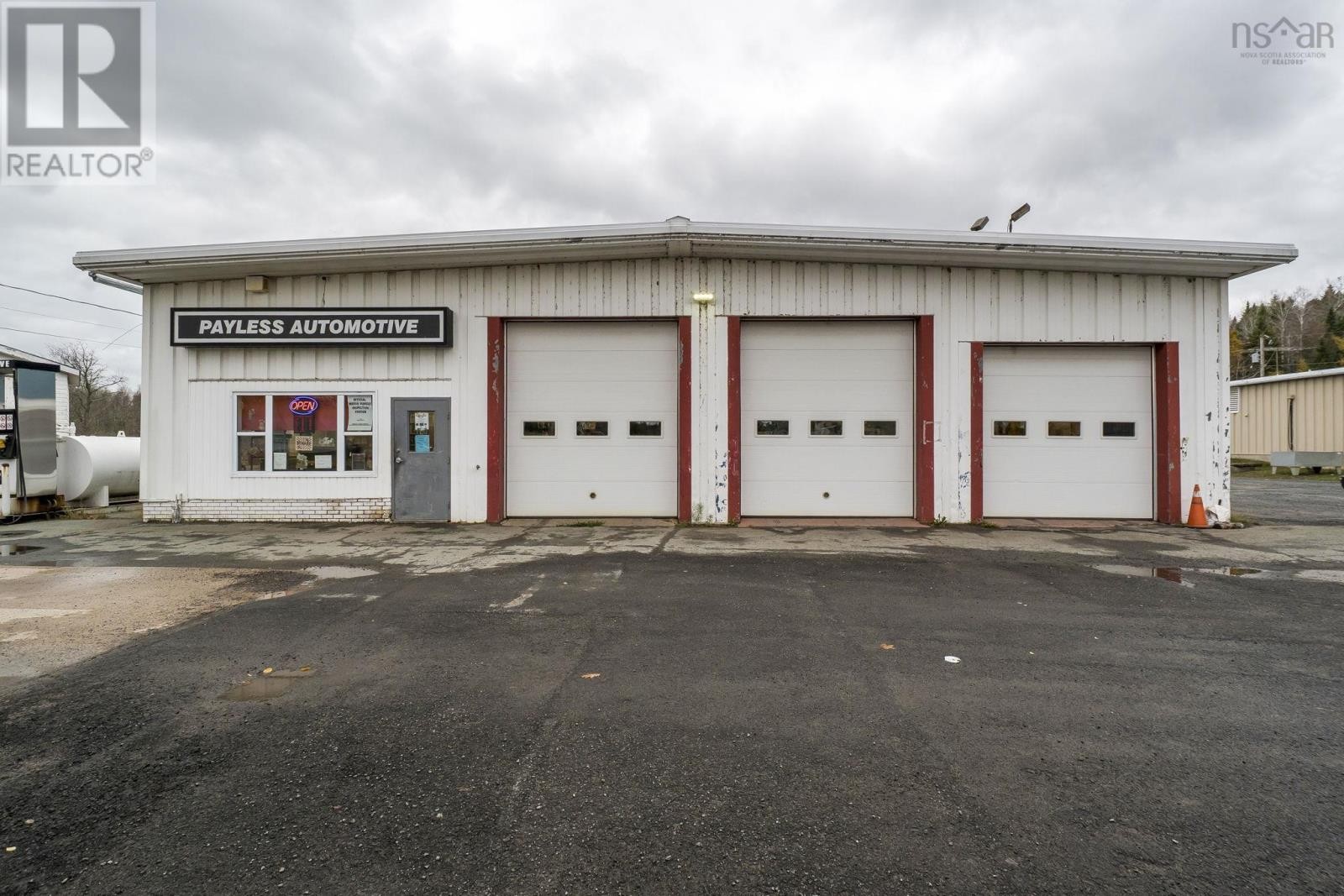 












6197 Highway 354

,
Kennetcook,




Nova Scotia
B0N1T0

