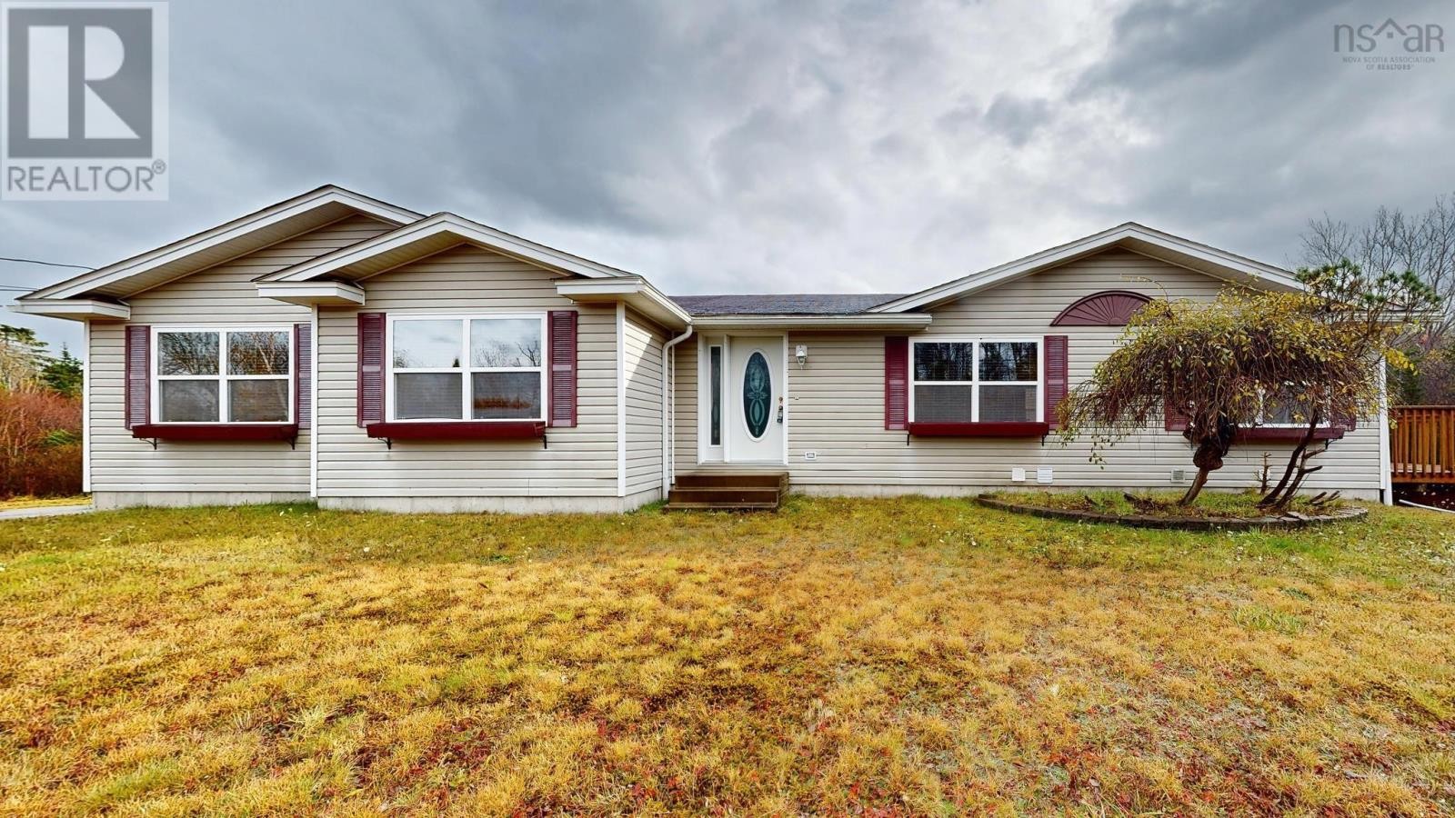 












2905 Highway 3

,
Brass Hill,




Nova Scotia
B0W1E0

