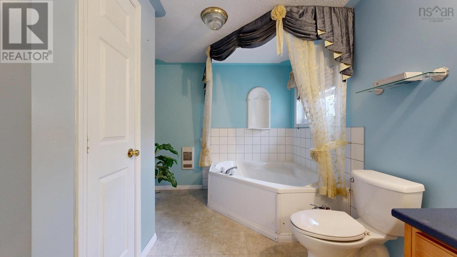 












2905 Highway 3

,
Brass Hill,




Nova Scotia
B0W1E0

