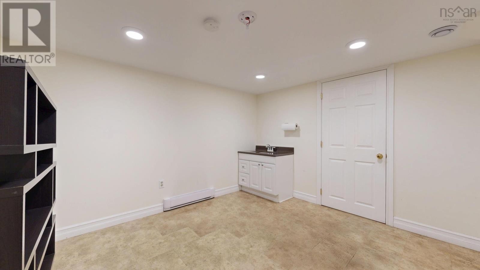 












2905 Highway 3

,
Brass Hill,




Nova Scotia
B0W1E0

