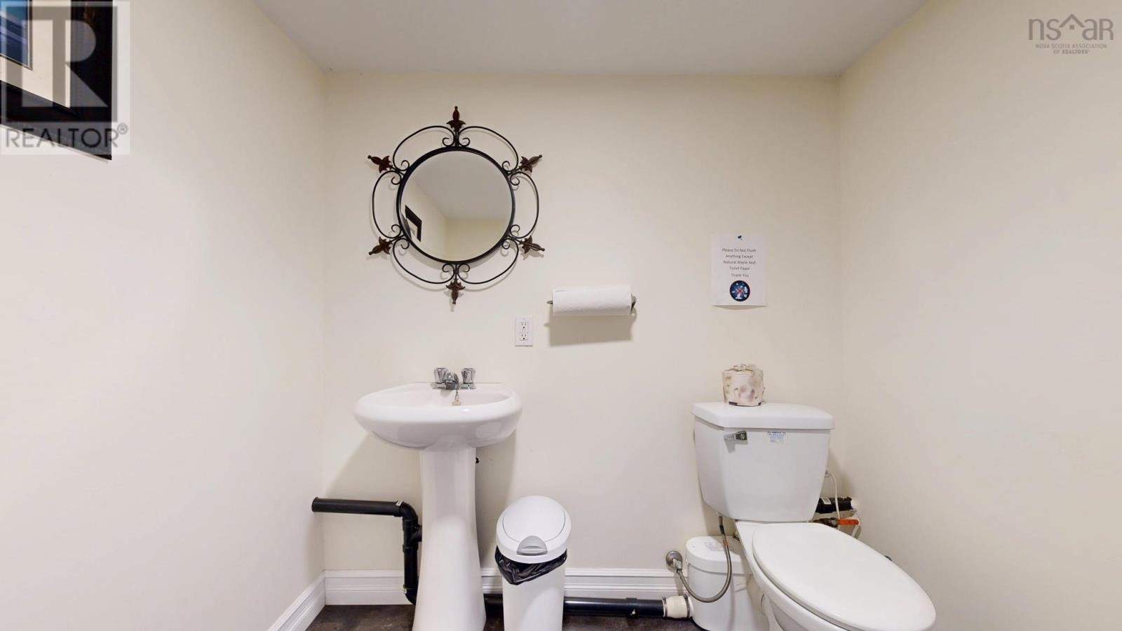 












2905 Highway 3

,
Brass Hill,




Nova Scotia
B0W1E0

