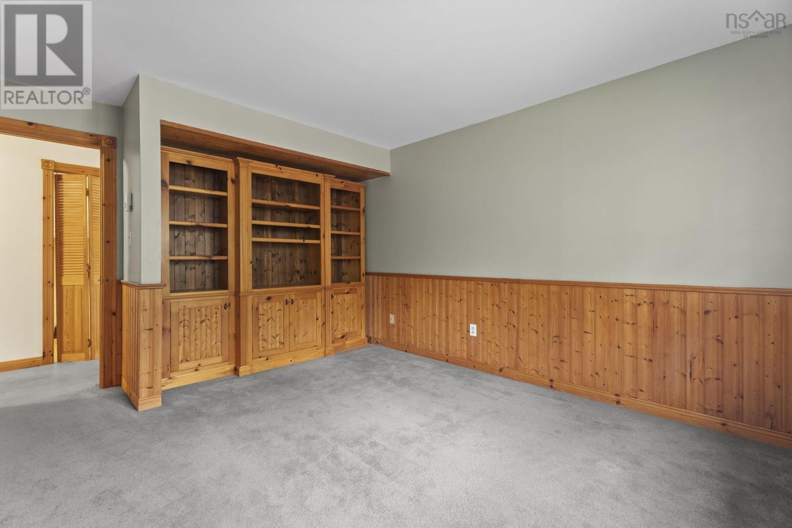 












9676 Highway 224

,
Greenwood,




Nova Scotia
B0N1X0

