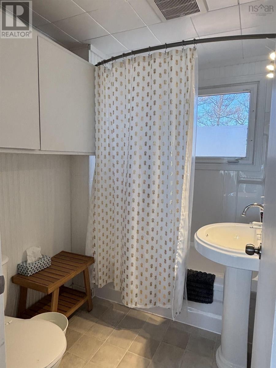 












107 Hamilton Lane

,
Brule Point,







Nova Scotia
B0K1V0

