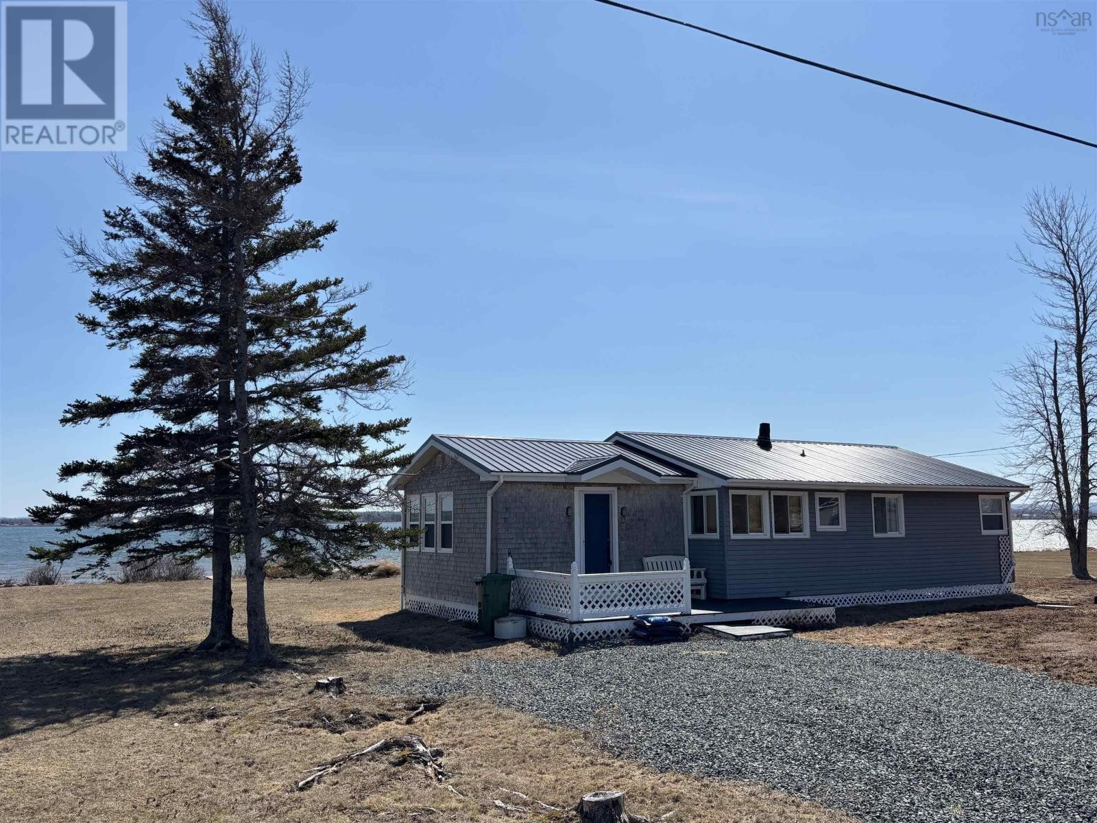












107 Hamilton Lane

,
Brule Point,







Nova Scotia
B0K1V0

