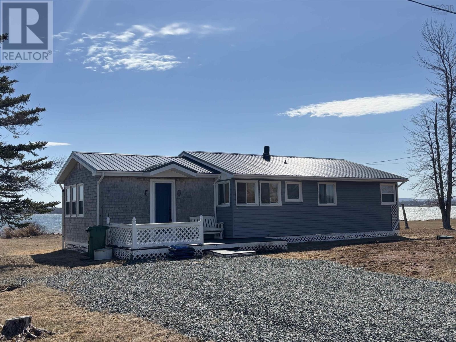 












107 Hamilton Lane

,
Brule Point,







Nova Scotia
B0K1V0

