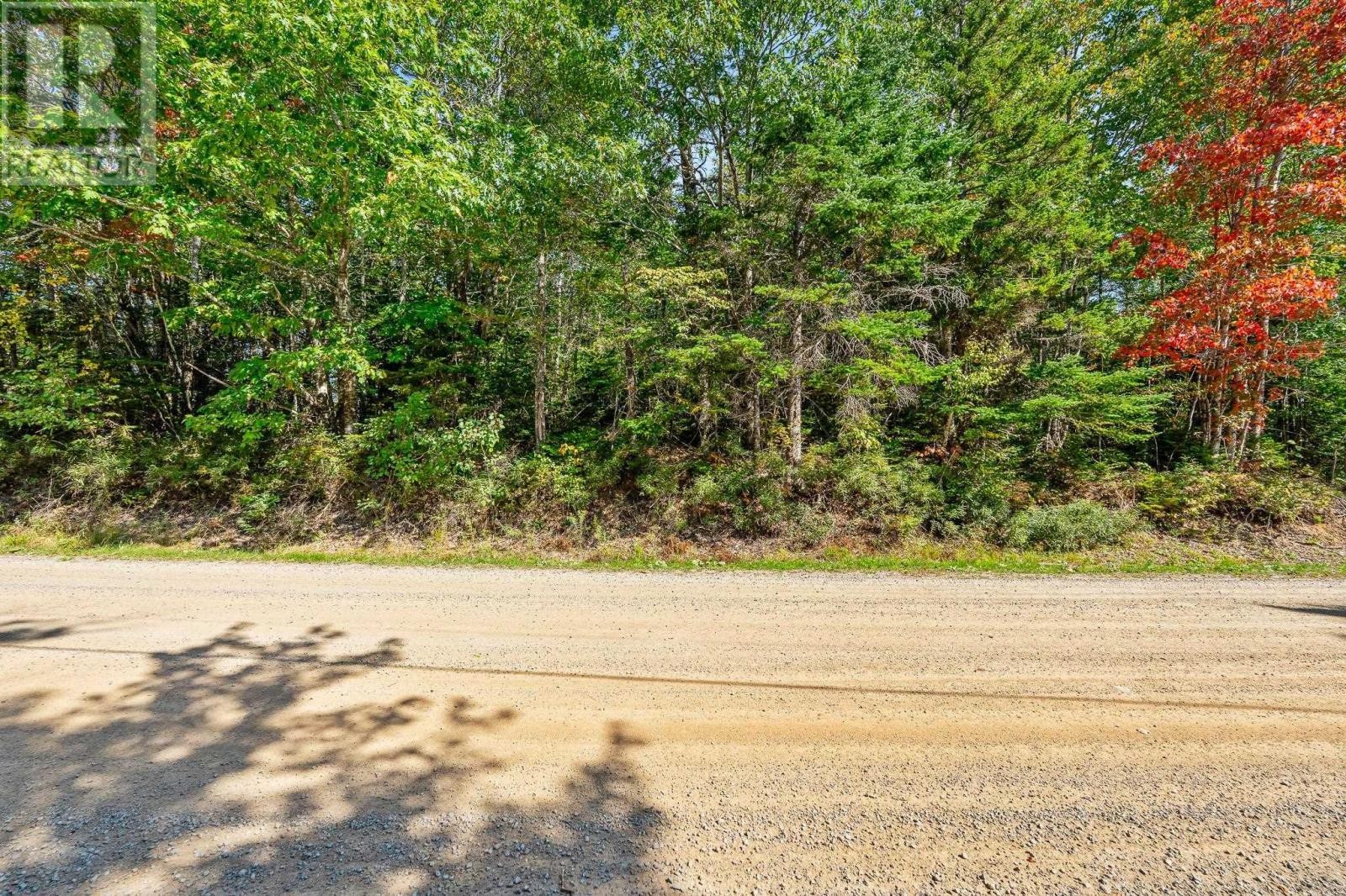 












215 Perry Grant Drive

,
Meaghers Grant,







Nova Scotia
B0N1K0

