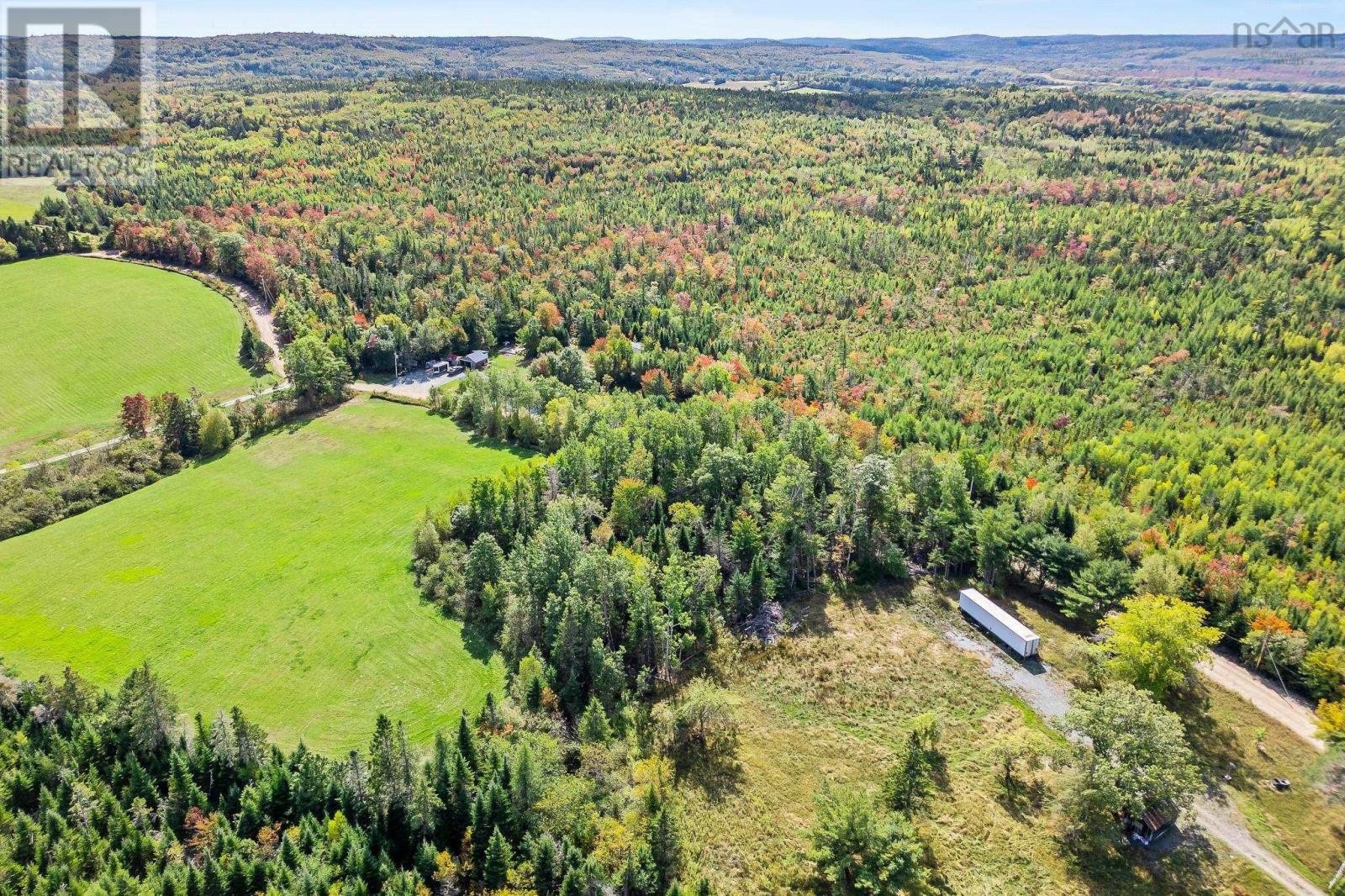 












183/191 Perry Grant Drive

,
Meaghers Grant,







Nova Scotia
B0N1K0

