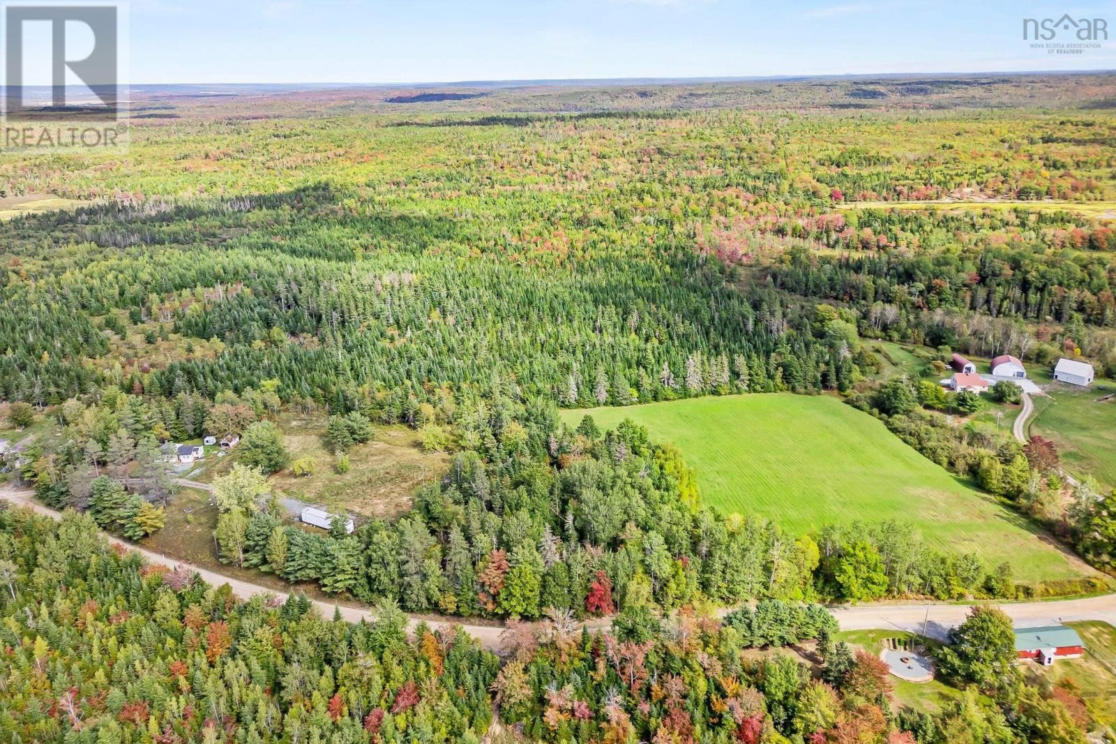 












183/191 Perry Grant Drive

,
Meaghers Grant,







Nova Scotia
B0N1K0

