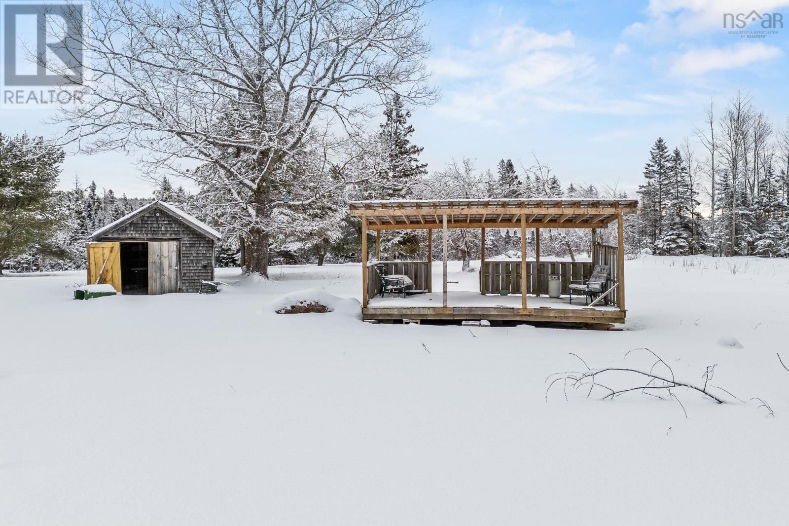 












183/191 Perry Grant Drive

,
Meaghers Grant,







Nova Scotia
B0N1K0

