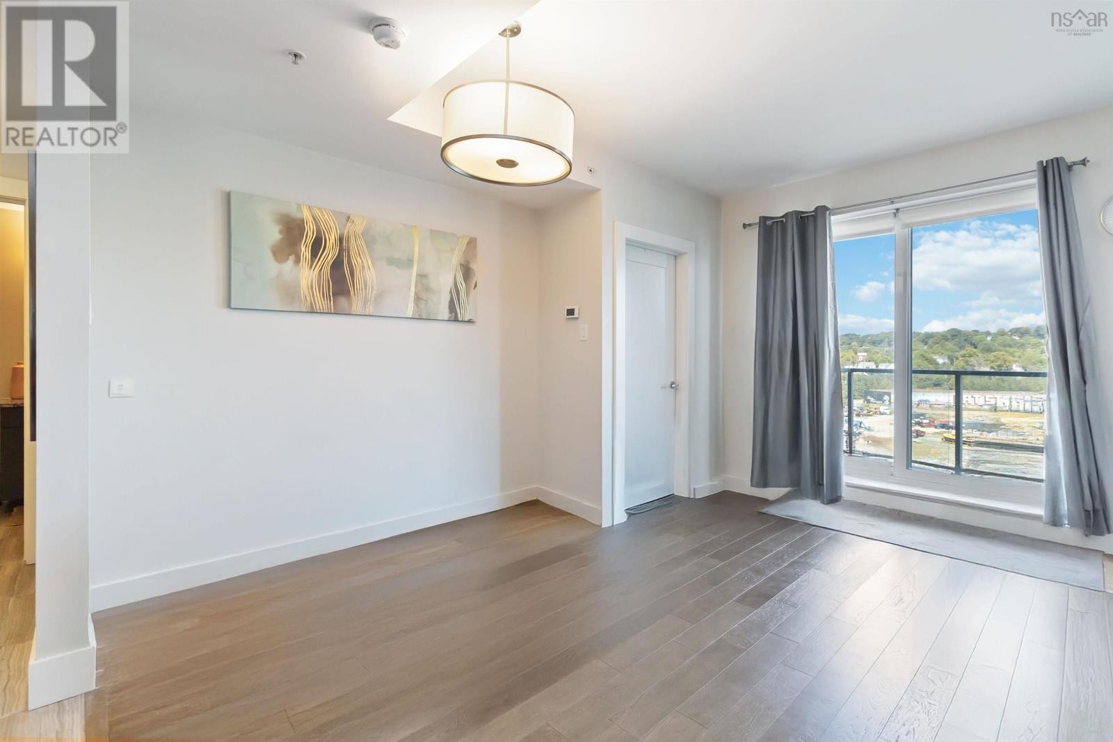 












701 67 Kings Wharf Place

,
Dartmouth,




Nova Scotia
B2Y0C6

