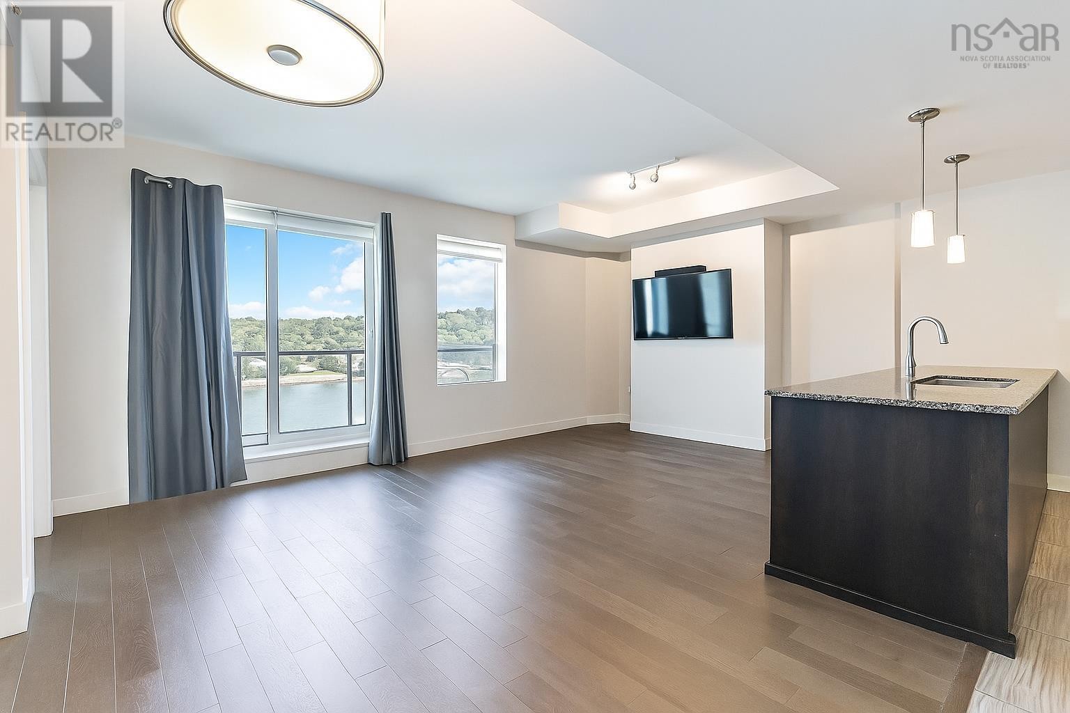 












701 67 Kings Wharf Place

,
Dartmouth,




Nova Scotia
B2Y0C6

