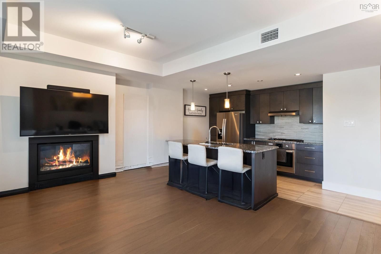 












701 67 Kings Wharf Place

,
Dartmouth,




Nova Scotia
B2Y0C6

