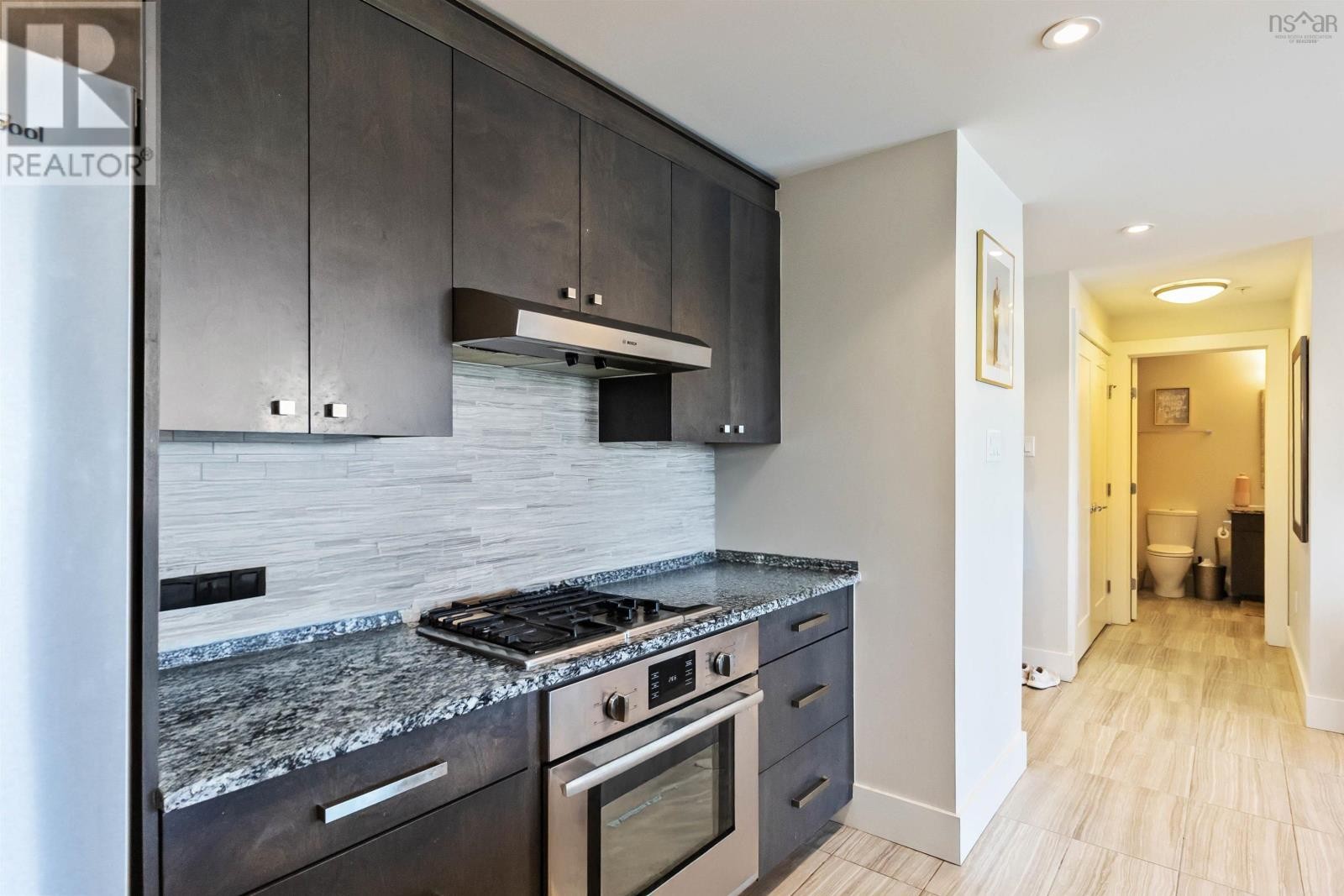 












701 67 Kings Wharf Place

,
Dartmouth,




Nova Scotia
B2Y0C6

