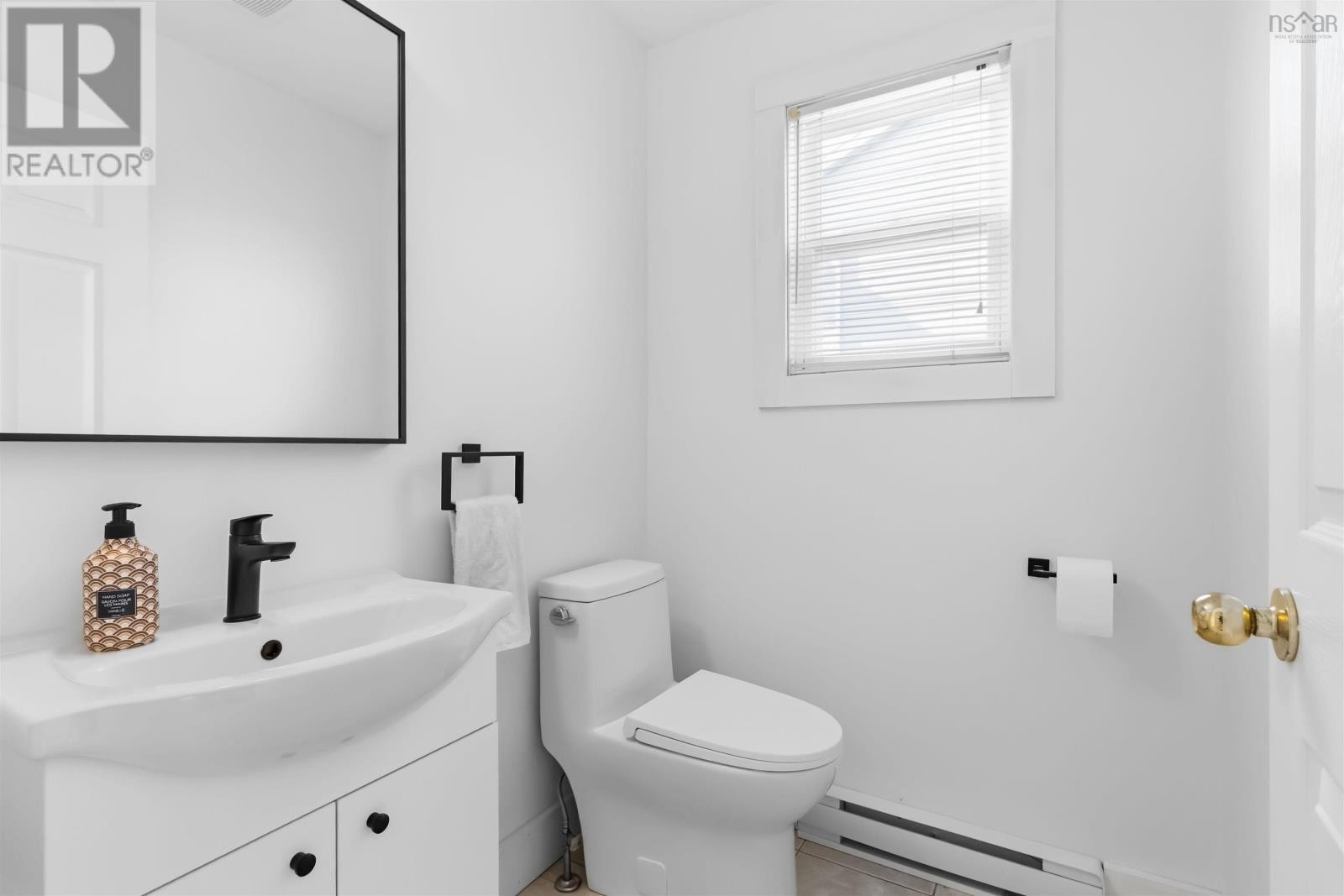 












185 Avenue Du Portage

,
Dartmouth,




Nova Scotia
B2X3S3

