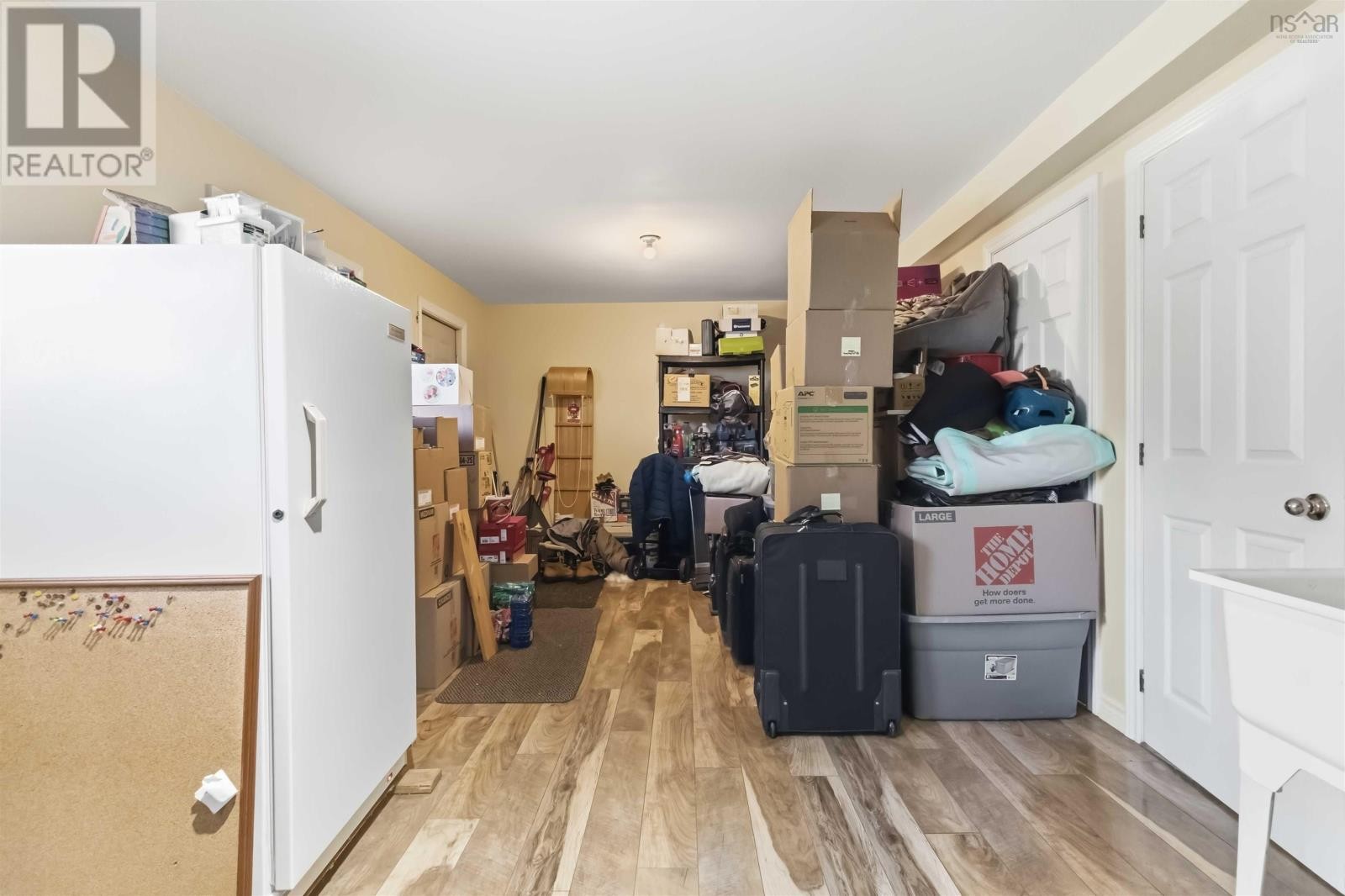 












185 Avenue Du Portage

,
Dartmouth,




Nova Scotia
B2X3S3

