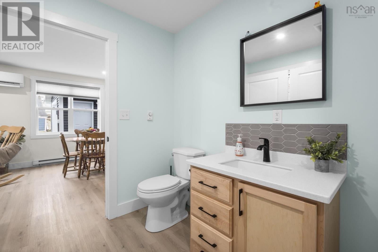 












73 East Court Road

,
Bible Hill,




Nova Scotia
B2N4M7

