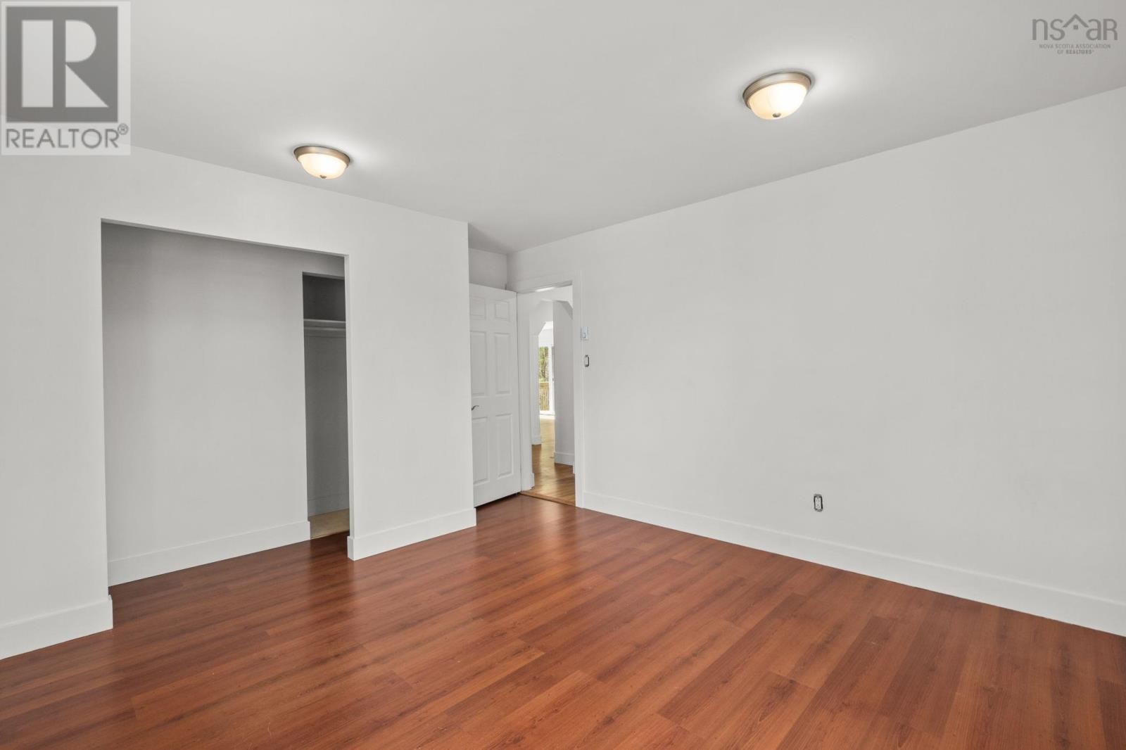 












21 Malcolm Lucas Drive

,
Enfield,




Nova Scotia
B2T1A8

