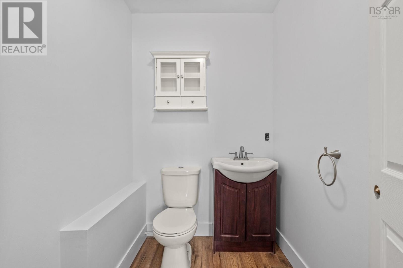 












21 Malcolm Lucas Drive

,
Enfield,




Nova Scotia
B2T1A8

