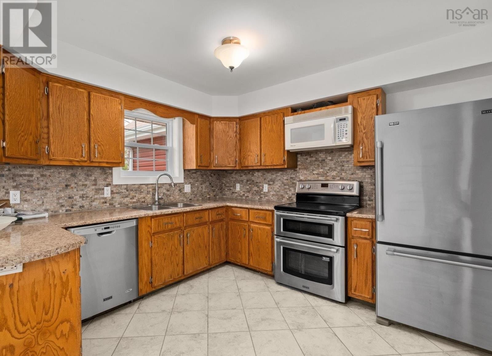 












21 Malcolm Lucas Drive

,
Enfield,




Nova Scotia
B2T1A8

