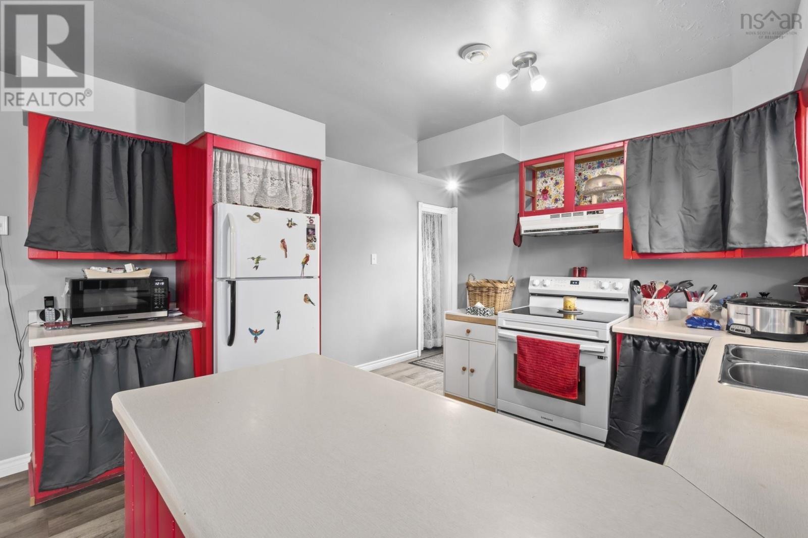 












1335 Highway 2

,
Lantz,




Nova Scotia
B2S1Z2

