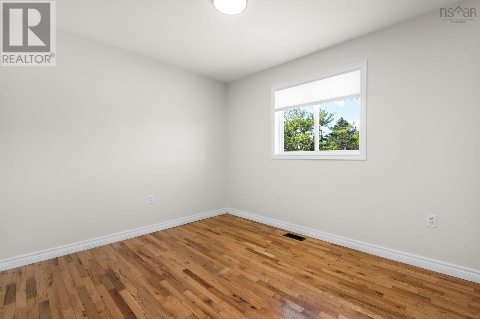 












112 Dutch Settlement Road

,
Lantz,




Nova Scotia
B2S2B9

