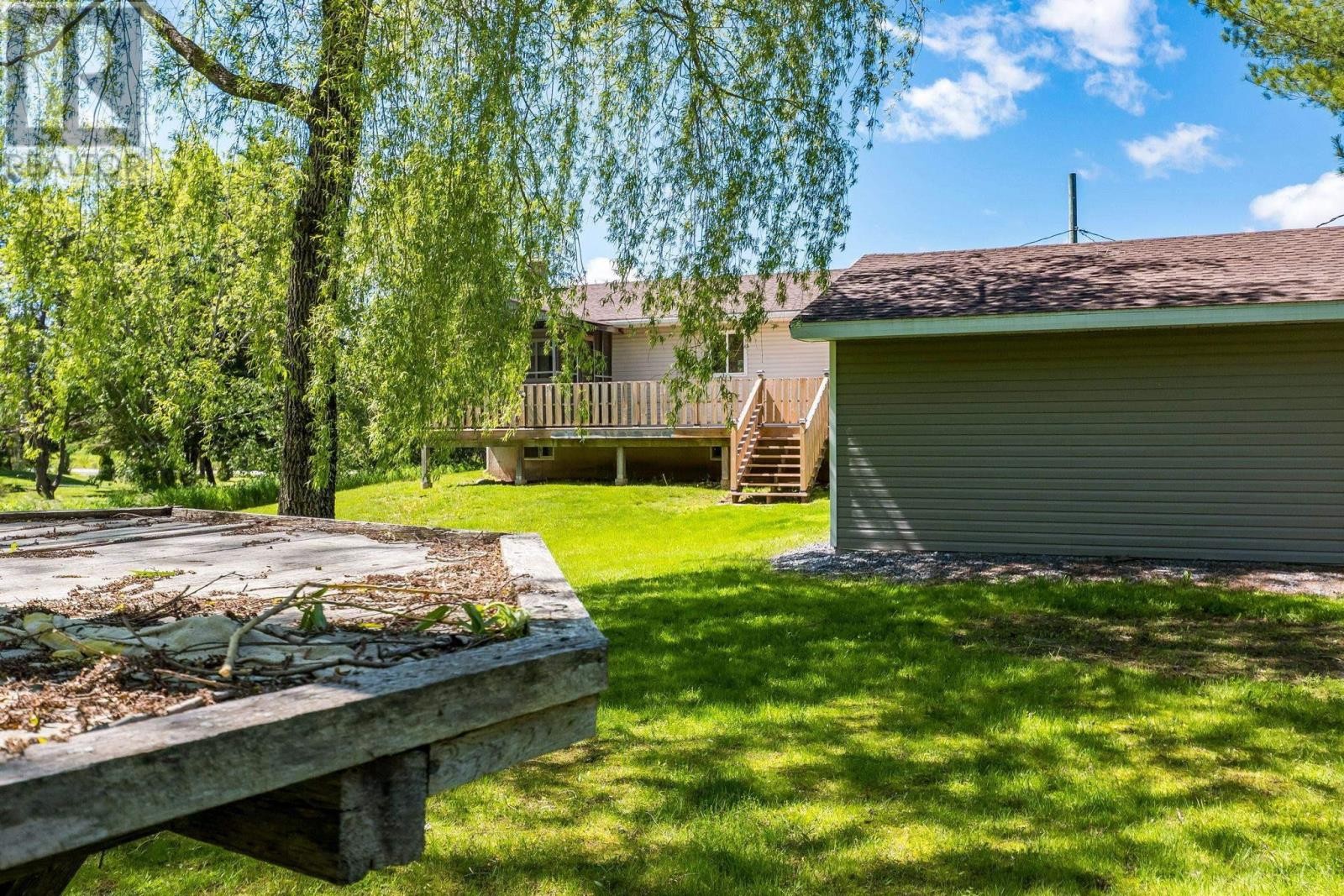 












112 Dutch Settlement Road

,
Lantz,




Nova Scotia
B2S2B9

