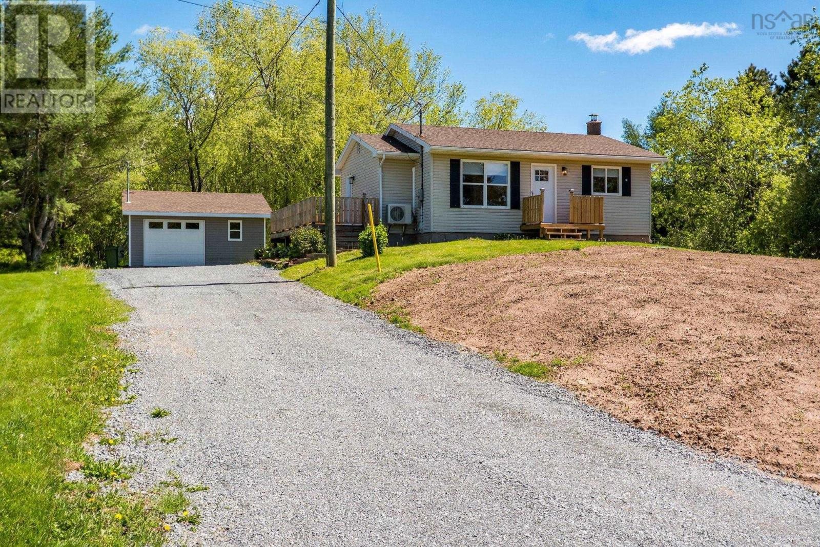 












112 Dutch Settlement Road

,
Lantz,




Nova Scotia
B2S2B9

