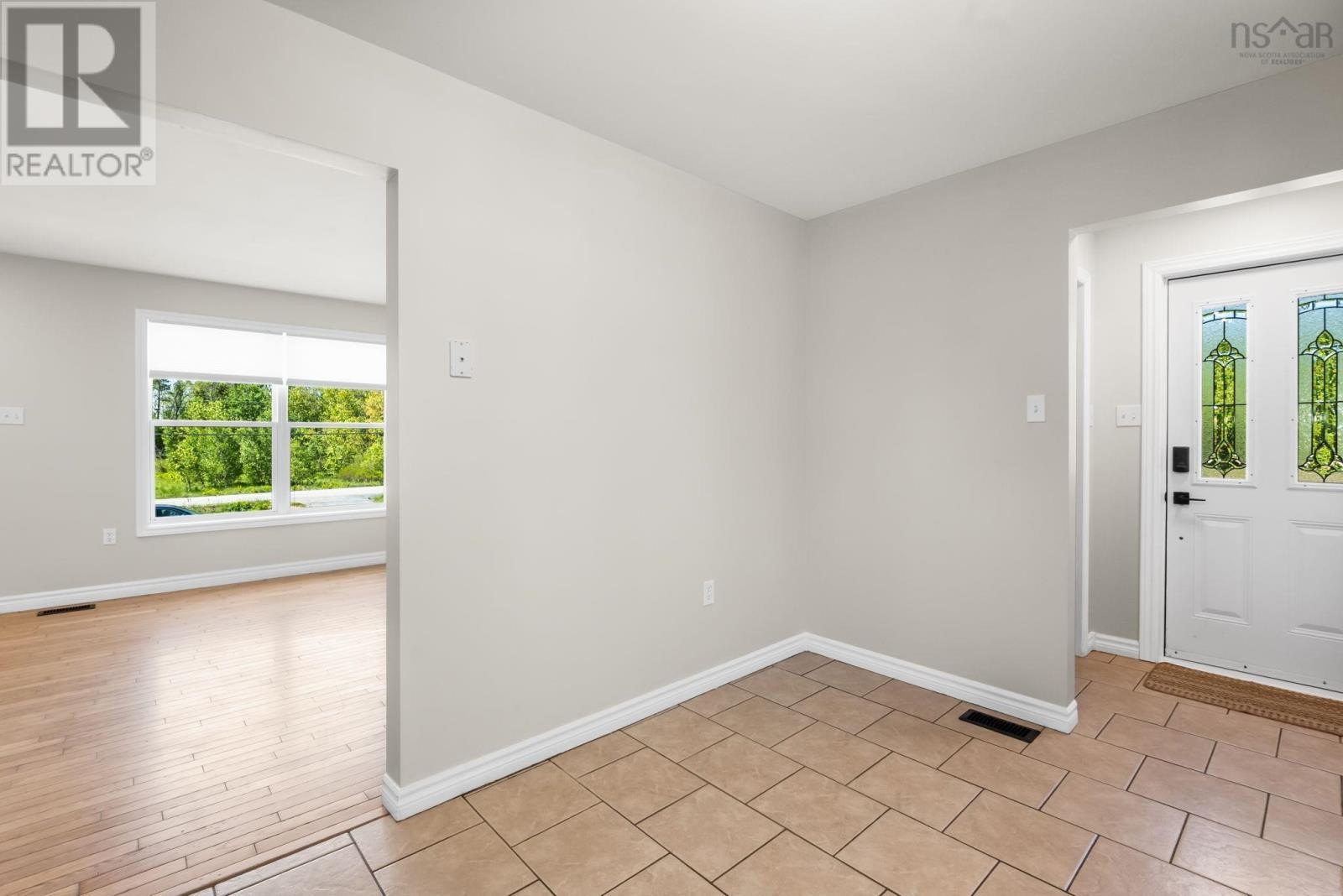 












112 Dutch Settlement Road

,
Lantz,




Nova Scotia
B2S2B9

