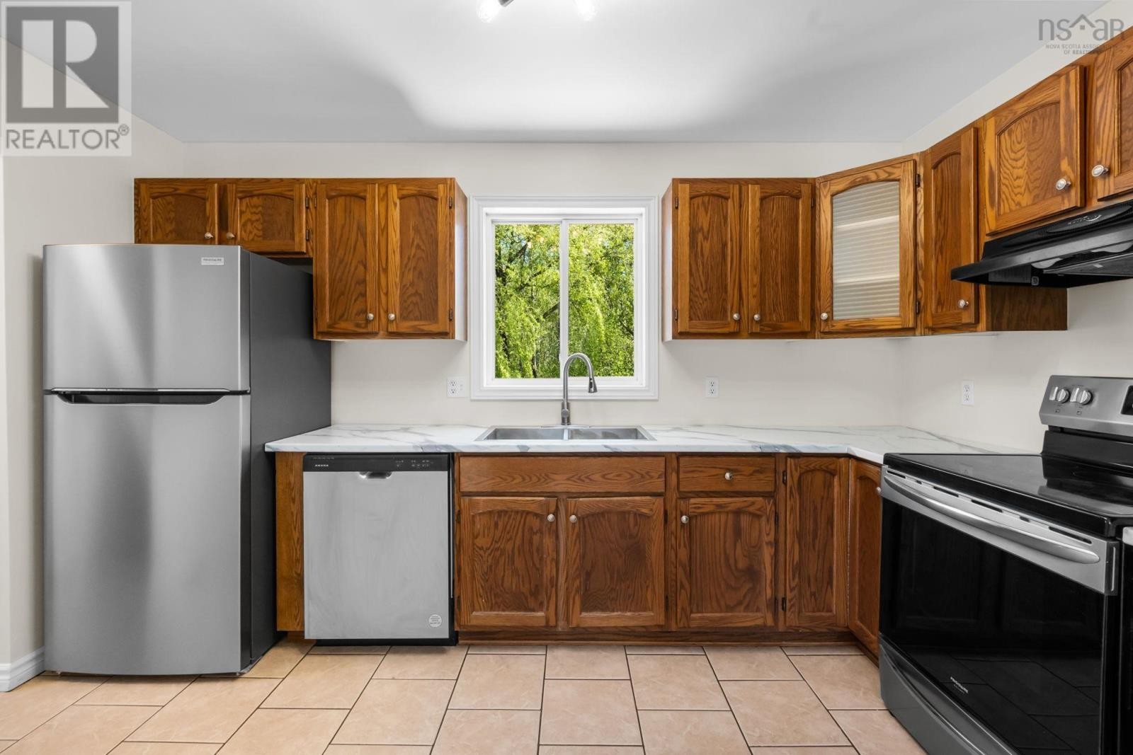 












112 Dutch Settlement Road

,
Lantz,




Nova Scotia
B2S2B9

