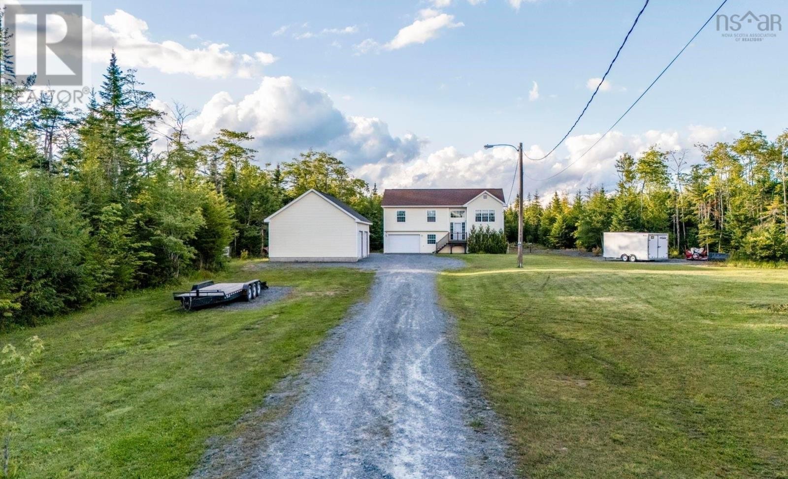 












3350 Old Guysborough Road

,
Devon,




Nova Scotia
B2T1K8

