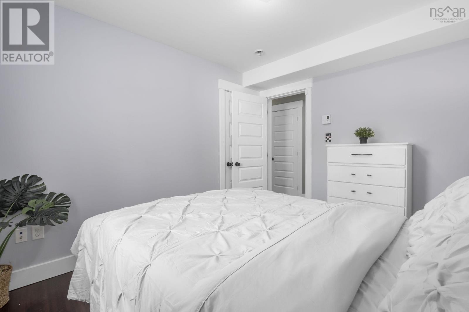 












3350 Old Guysborough Road

,
Devon,




Nova Scotia
B2T1K8

