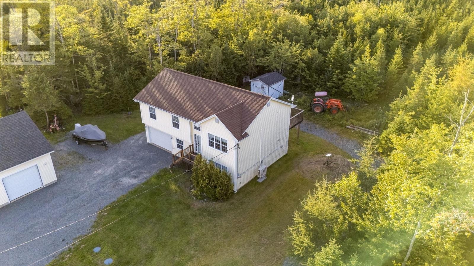 












3350 Old Guysborough Road

,
Devon,




Nova Scotia
B2T1K8

