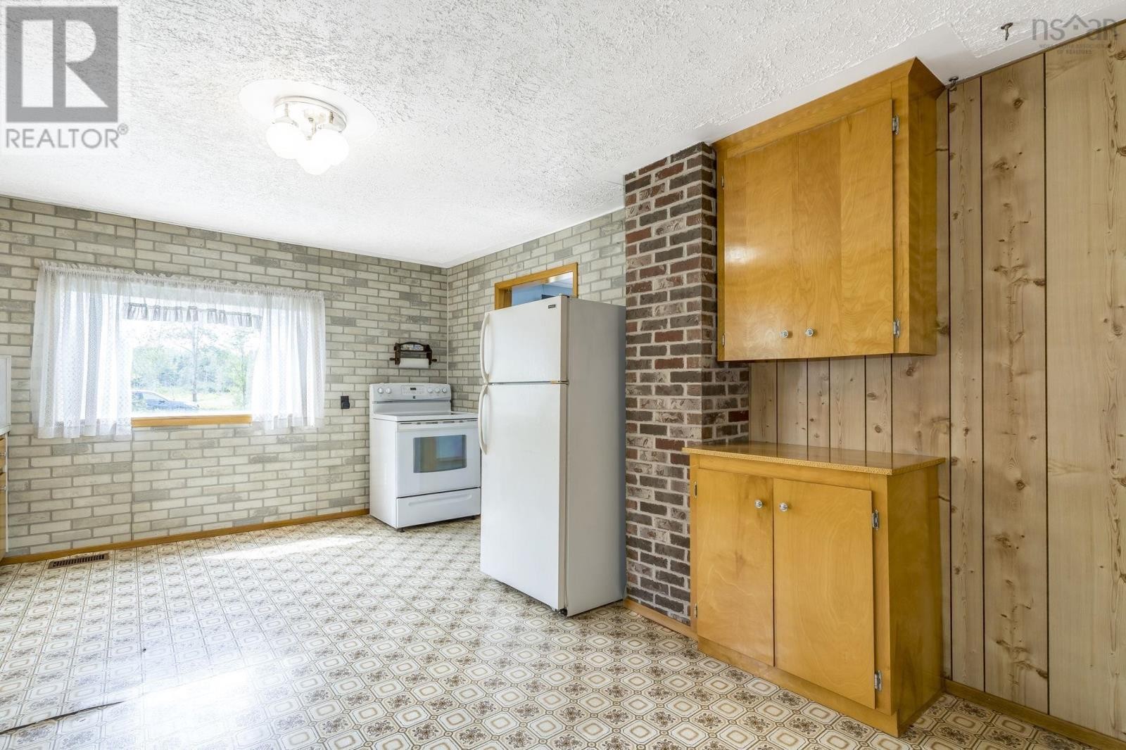 












6016 Highway 354

,
Kennetcook,




Nova Scotia
B0N1T0

