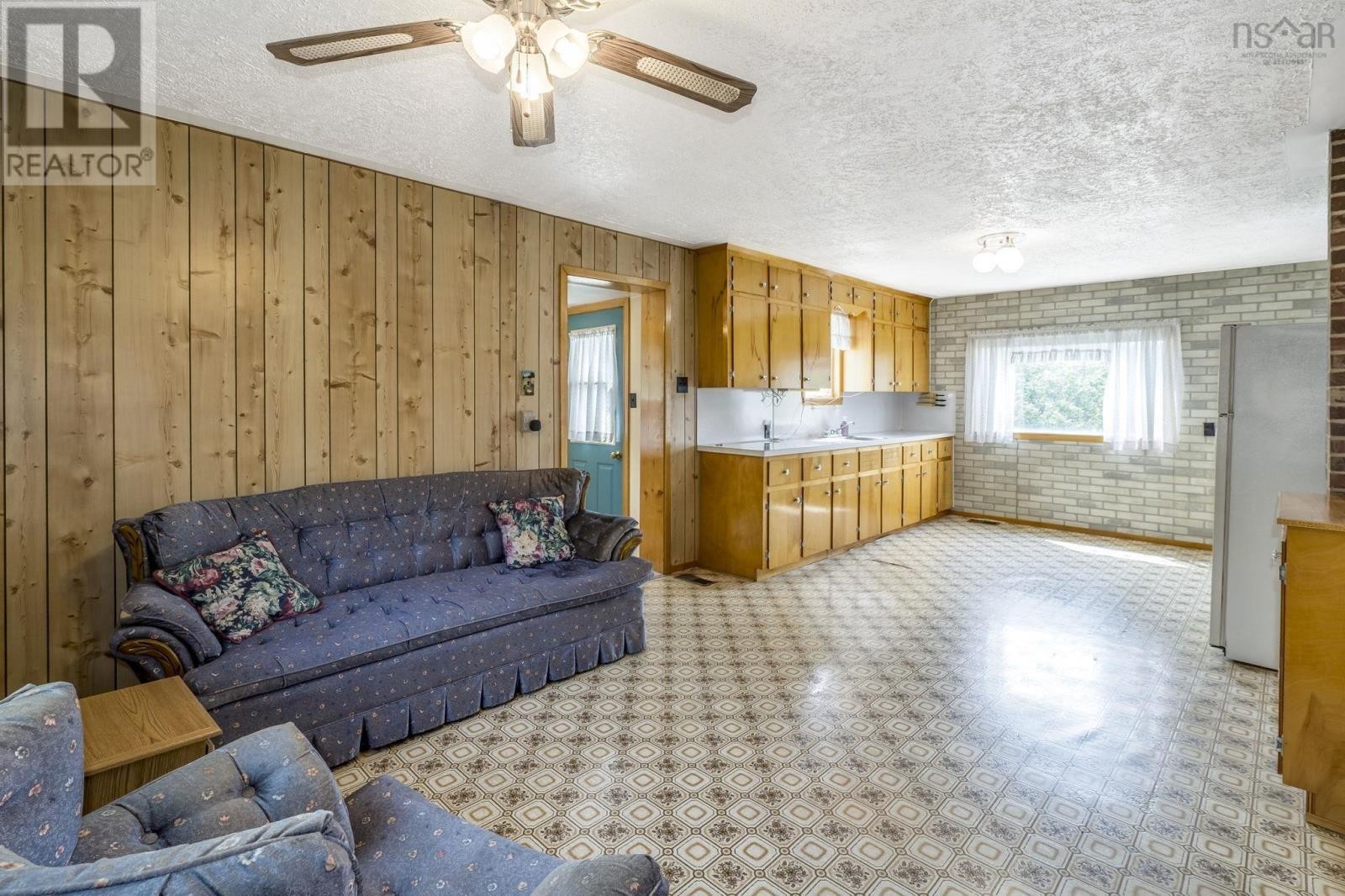 












6016 Highway 354

,
Kennetcook,




Nova Scotia
B0N1T0

