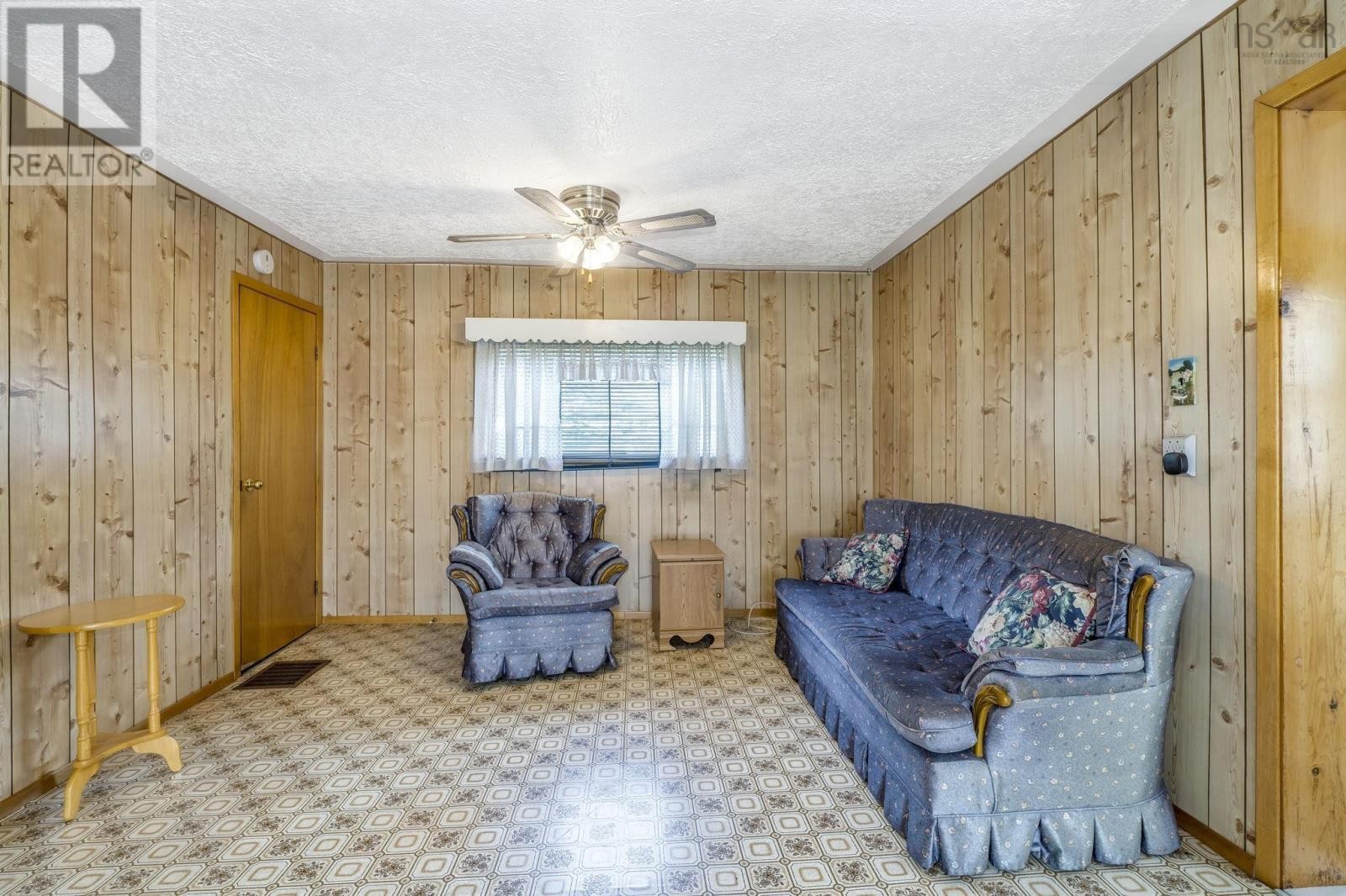 












6016 Highway 354

,
Kennetcook,




Nova Scotia
B0N1T0

