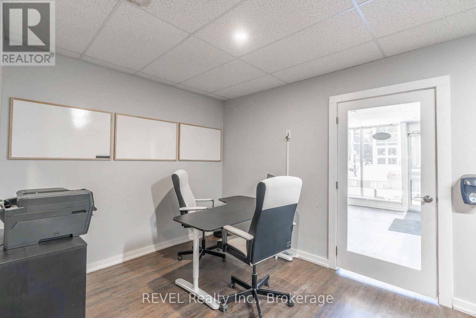 












782 CANBORO ROAD

,
Pelham (Fenwick),




Ontario
L0S1C0

