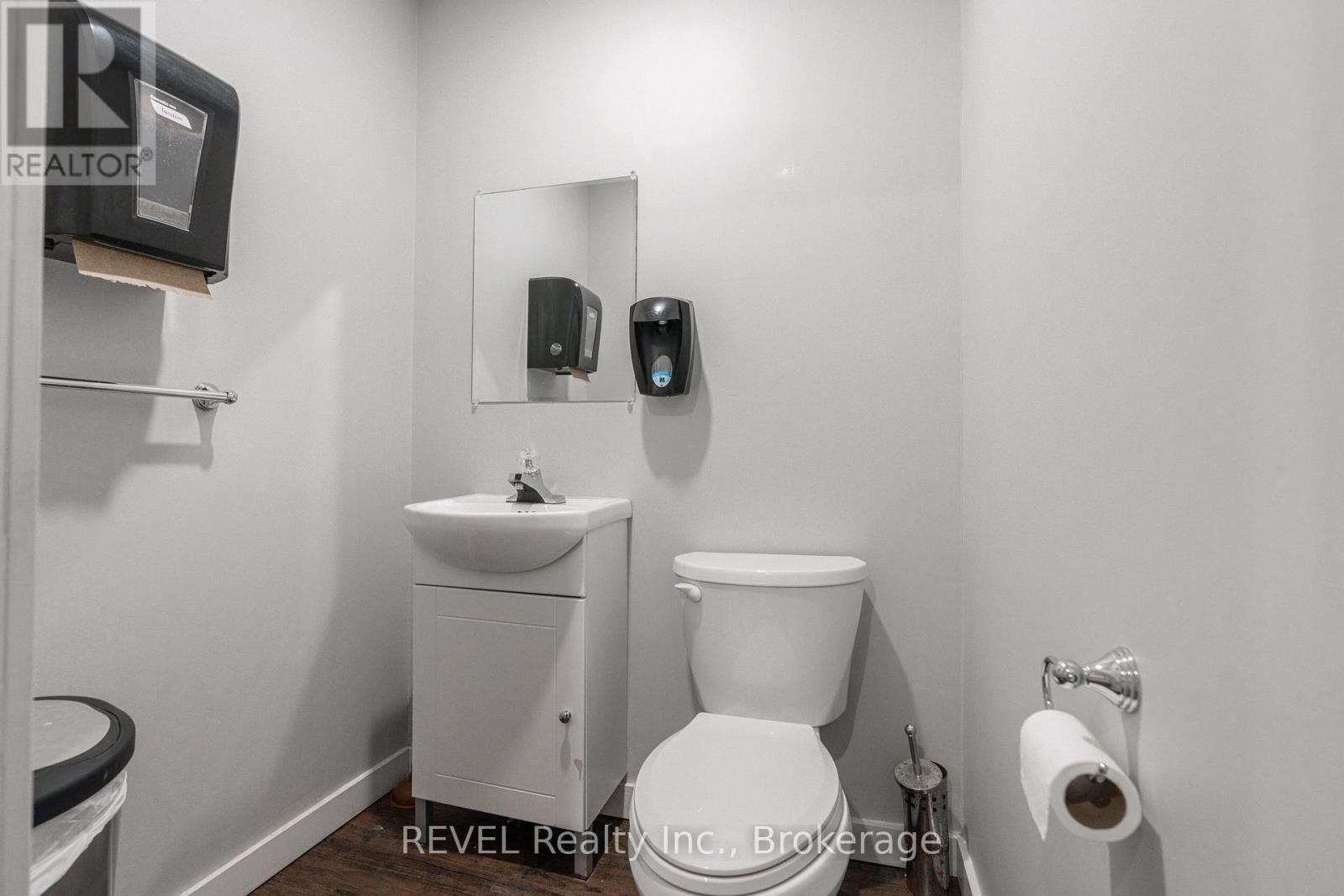 












782 CANBORO ROAD

,
Pelham (Fenwick),




Ontario
L0S1C0

