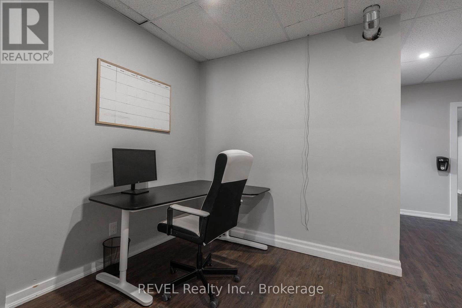 












782 CANBORO ROAD

,
Pelham (Fenwick),




Ontario
L0S1C0

