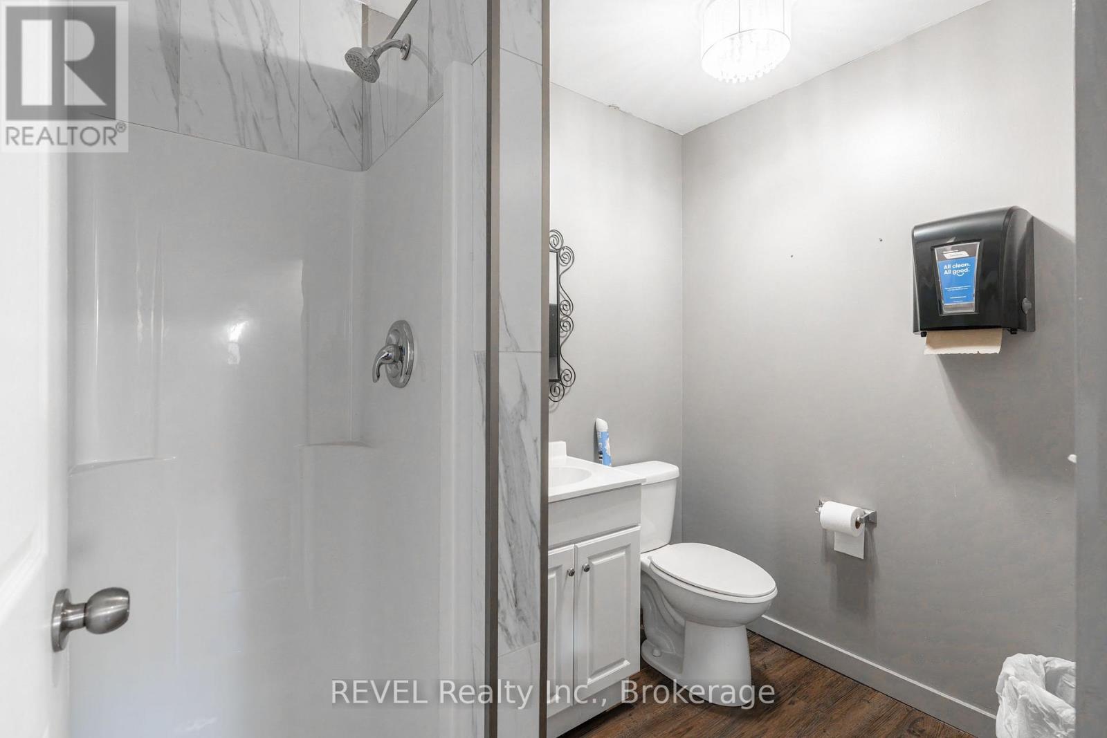 












782 CANBORO ROAD

,
Pelham (Fenwick),




Ontario
L0S1C0

